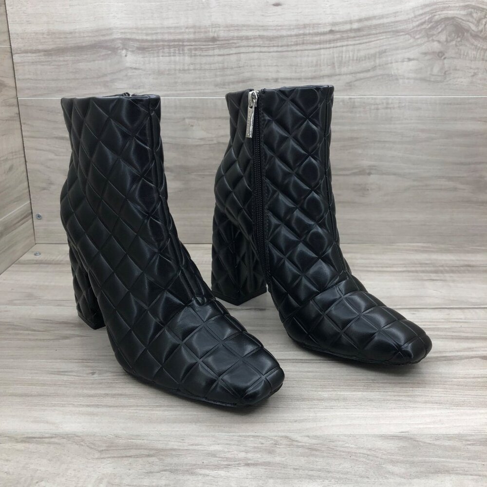 Cape Robbin Ankle Boots Womens 9 Black Quilted Zip Booties - Picture 3 of 11